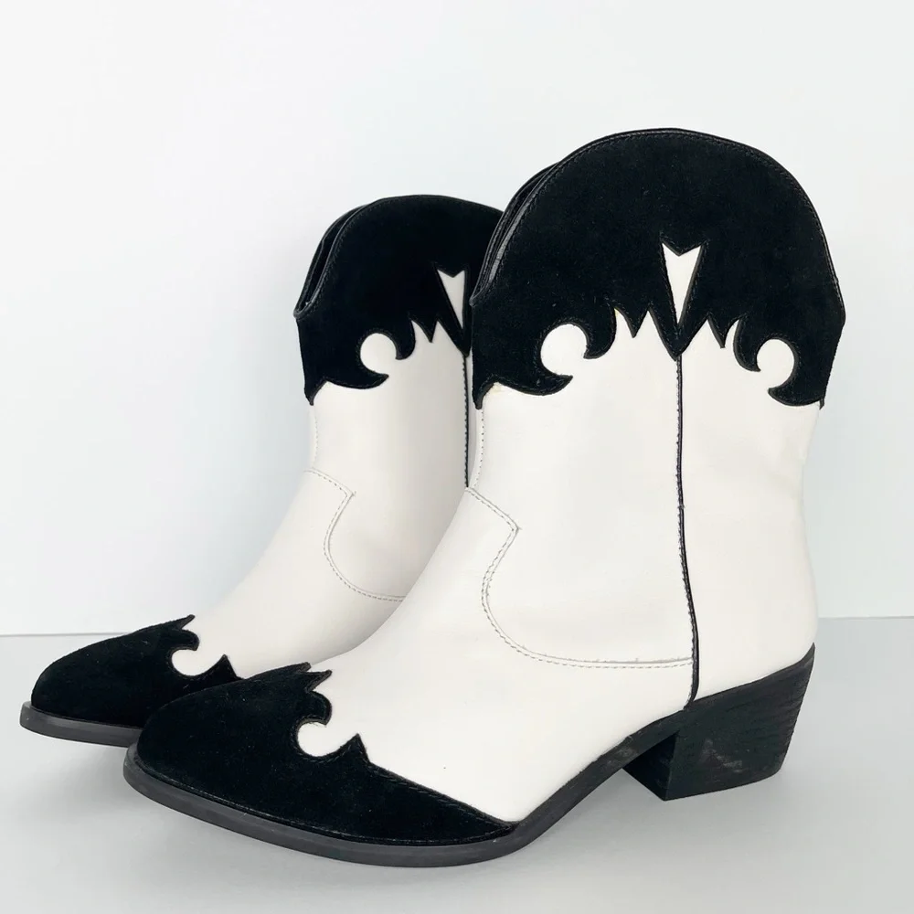 Dingo Black and White Ankle Booties - Picture 10 of 12